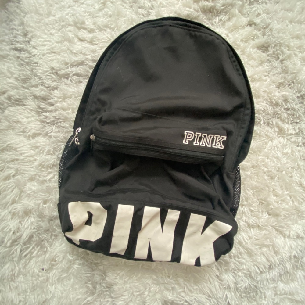 Victoria’s Secret PINK black backpack🖤